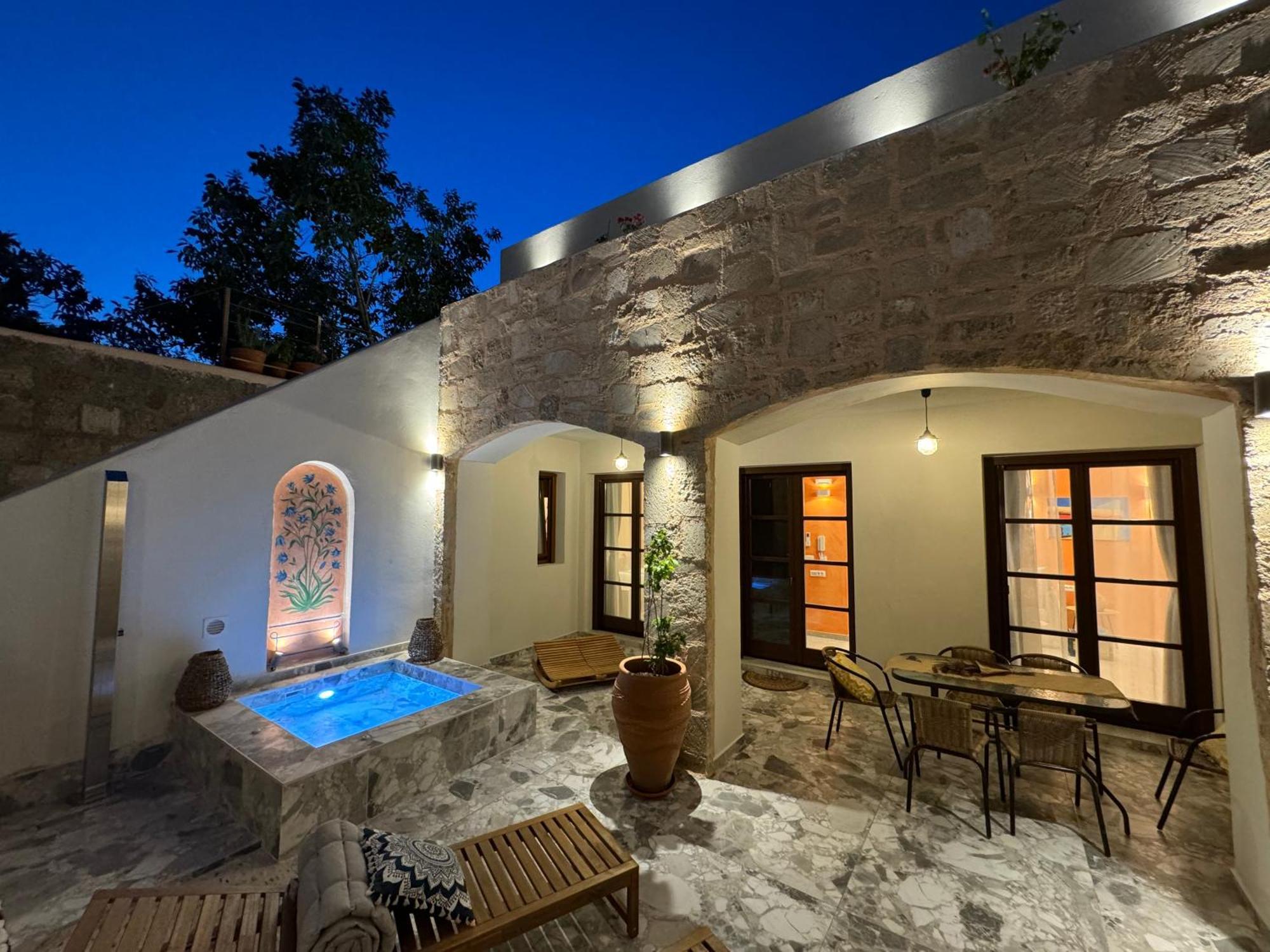 Vetus Vicinato Luxury Homes Rhodes City Bagian luar foto